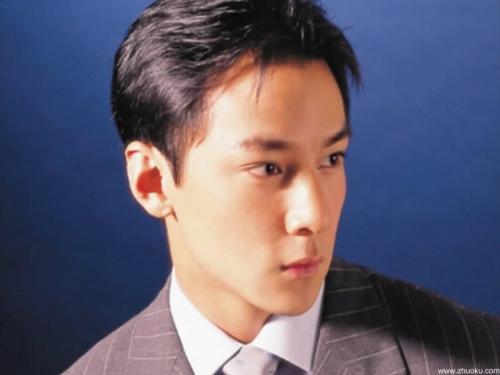 ¿¨Ëþ¶û°£Ã×¶ûÔÙ´ÎÊÕµ½É³ÌعúÍõµÄÑûÇëÐÅ